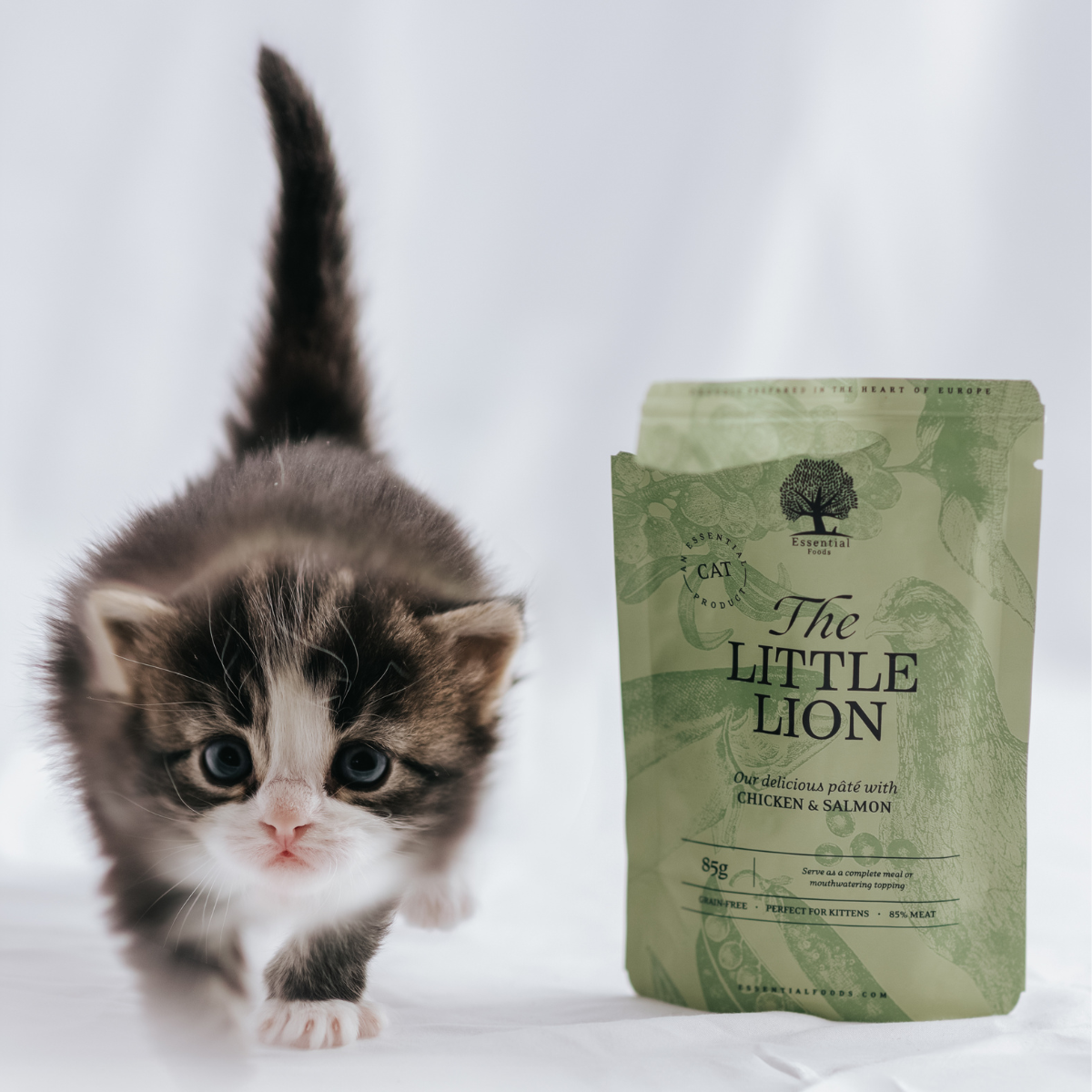 ESSENTIAL The LITTLE LION canned with chicken fillet and salmon 85 g