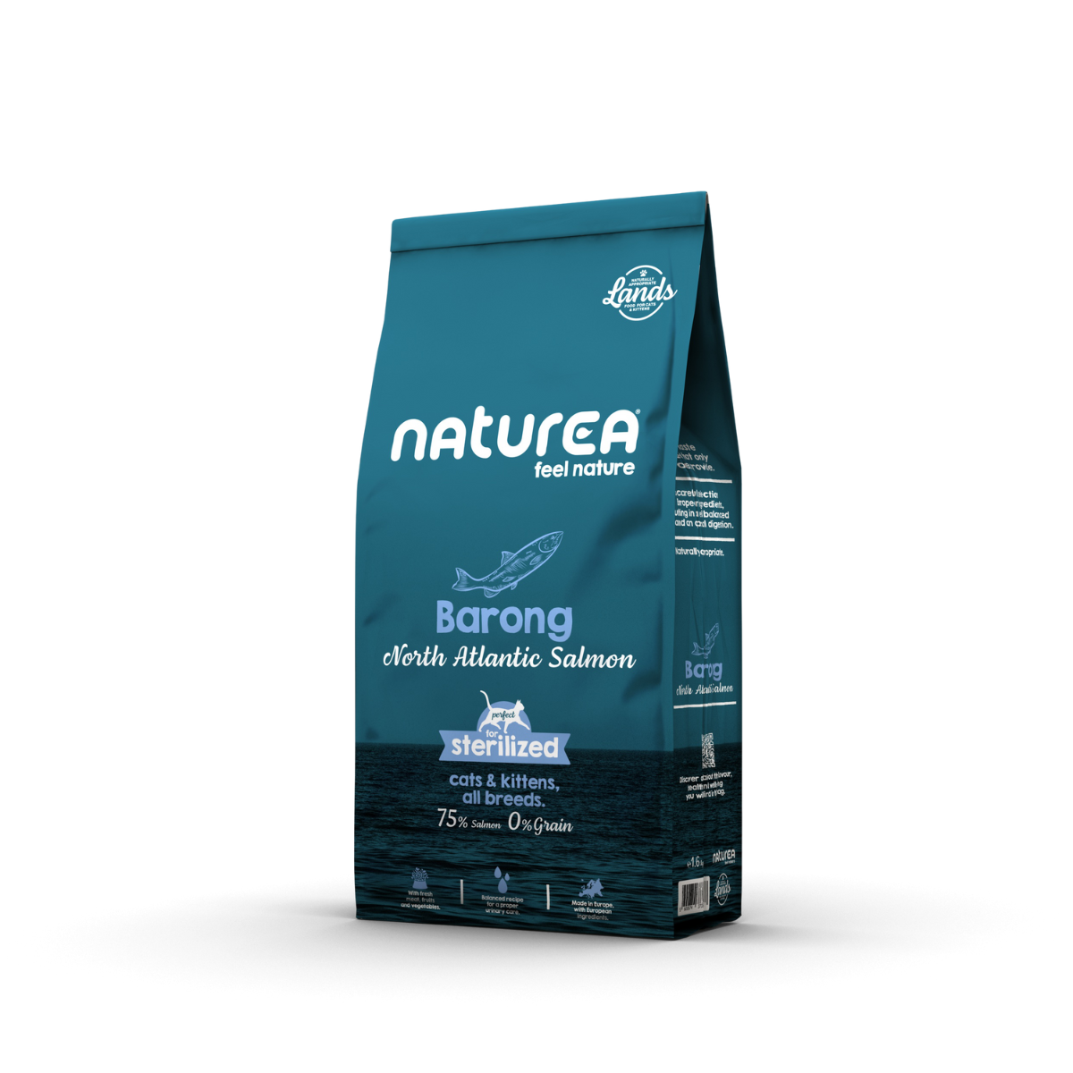 75% salmon High-quality food with salmon for cats and kittens