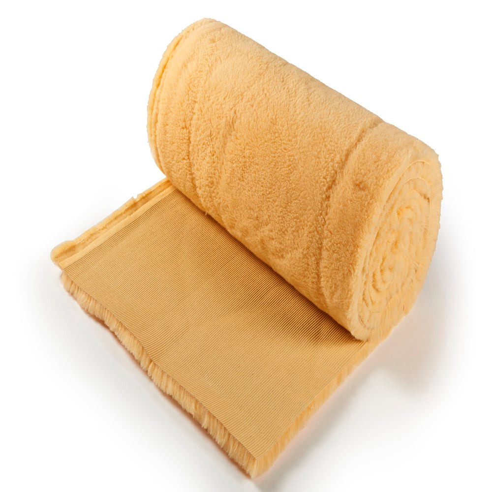 Thick sheepskin wool non-slip mat-bed for dogs (Great Britain)