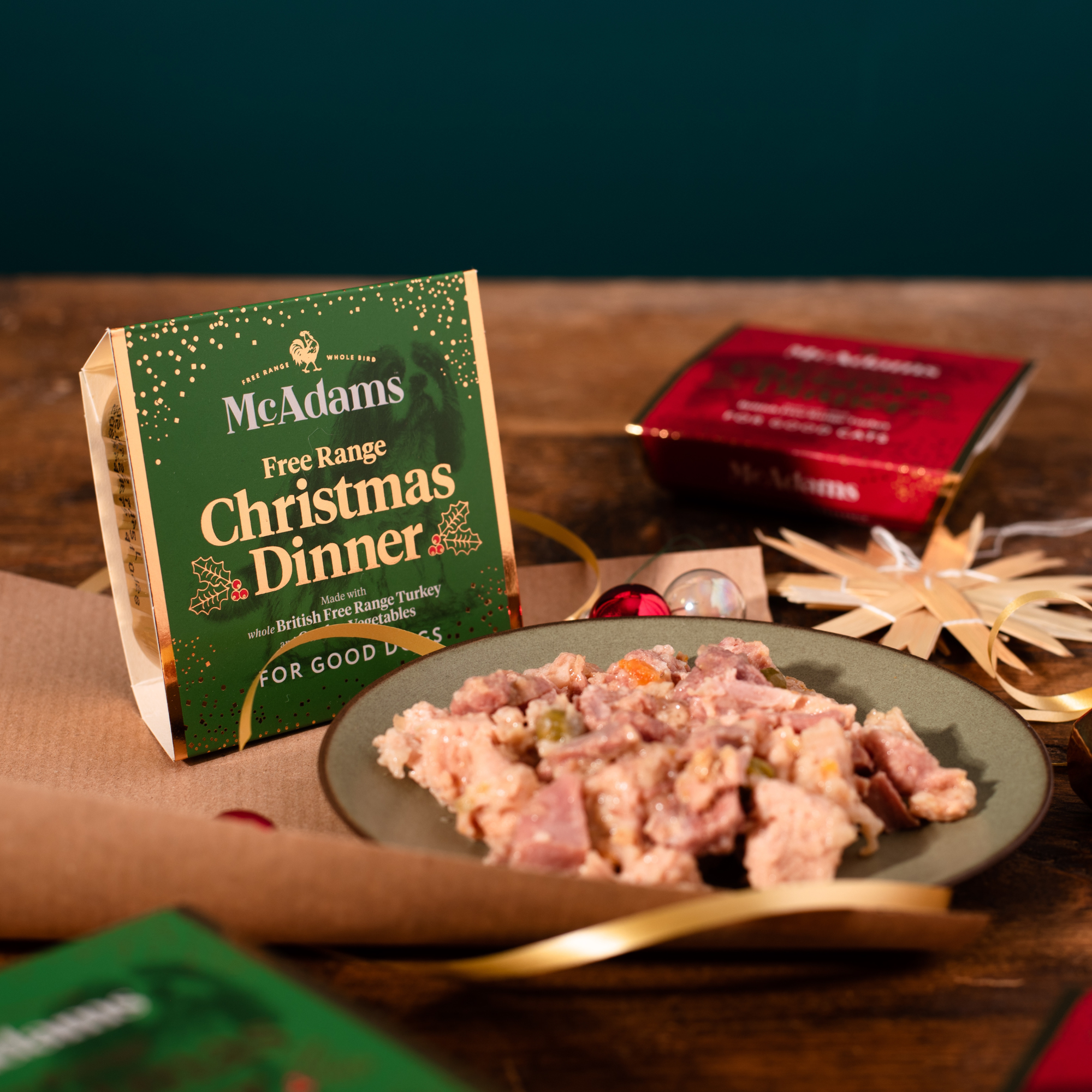 McAdams Ziemassvētku tītara gaļas un dārzeņu konservi suņiem 150 g